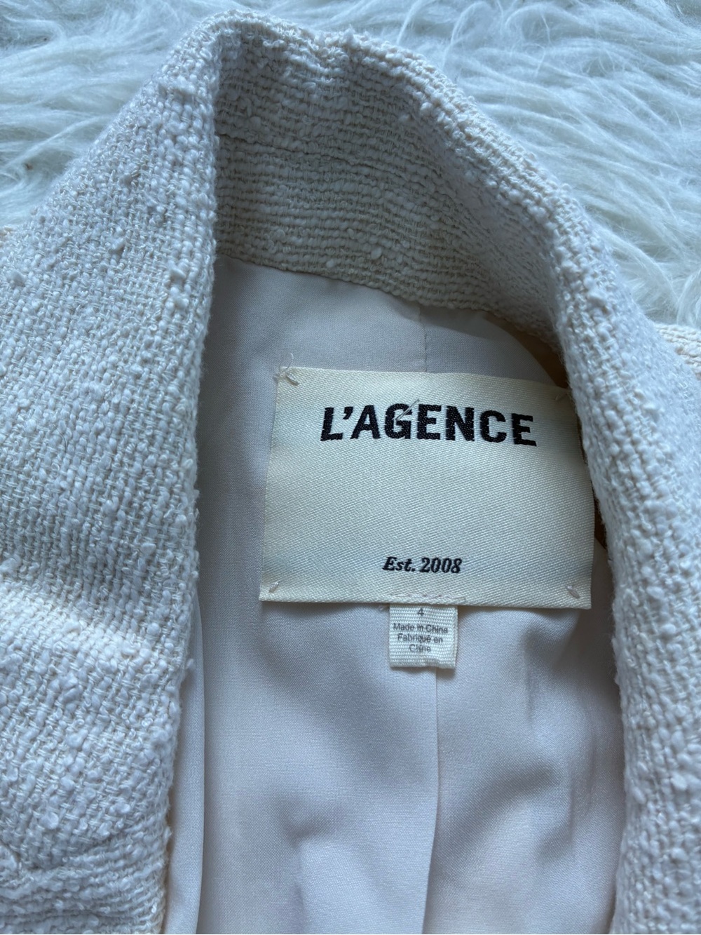 🌺HP🌺Retails $596 Lagence Brooke Double breasted crop blazer in ecru in size 4 🌺 - Picture 6 of 10